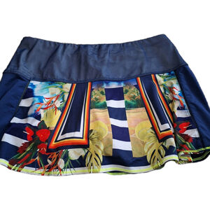 Lucky in Love Womens SKORT Sz M 8/10 Tennis Golf Pickleball Tropical Bali Stripe
